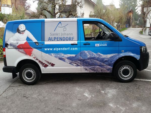 Bergbahnen Alpendorf St  Johann - VW T5 Bus Vollfolierung mit Digitaldruck auf Autohochleistungsfolie (3)