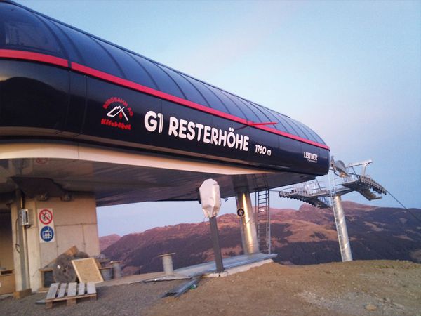 Leitner Lifte Bergbahnen Kitzbuehl Stationsbeschriftung Resterhoehe