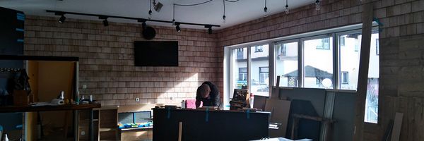 Bauer Baeckerei Bischofshofen - Raum komplett mit Fototapete mit Schindeloptik beklebt Bauer Baeckerei Bischofshofen - Raum komplett mit Fototapete mit Schindeloptik beklebt