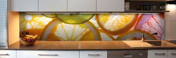 Kuechenruechwand - ESG Glas von hinten bedruckt mit Ausnehmungen für Steckdosen Kuechenruechwand - ESG Glas von hinten bedruckt mit Ausnehmungen für Steckdosen