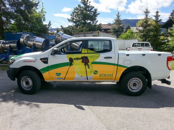 Planai-Hochwurzen Schladming - Ford Pickup mit Digitaldruck auf Autohochleistungsfolie beschriftet