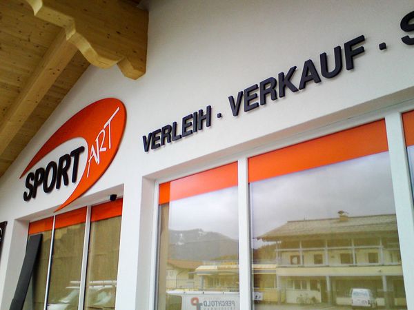 Sportart Altenmarkt - Forexbuchstaben lackiert