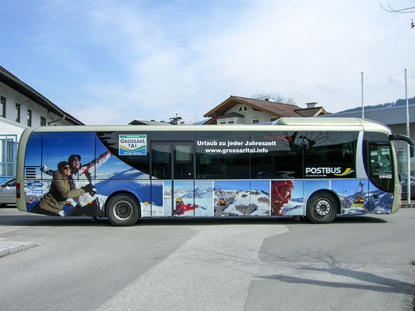 Bergbahnen Grossarl - Postbus beschriftet mit Digitaldruck auf Autohochleistungsfolie