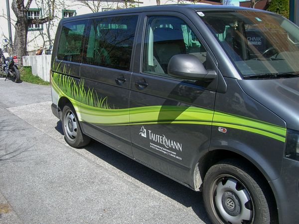 Tautermann Gartengestaltung Eben - VW T5 mit Digitaldruck auf Autohochleistungsfolie beschriftet