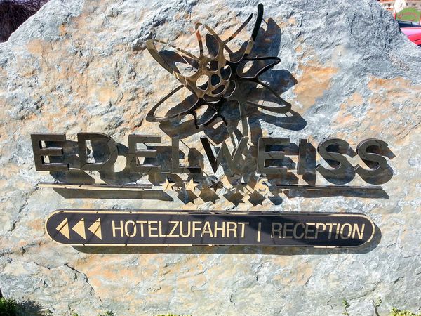 Hotel Edelweiss Grossarl - Acrylbuchstaben mit Goldspiegel