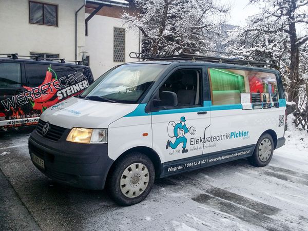 Elektrotechnik Pichler Wagrain - VW Bus mit Digitaldruck auf Autohochleistungsfolie beschriftet