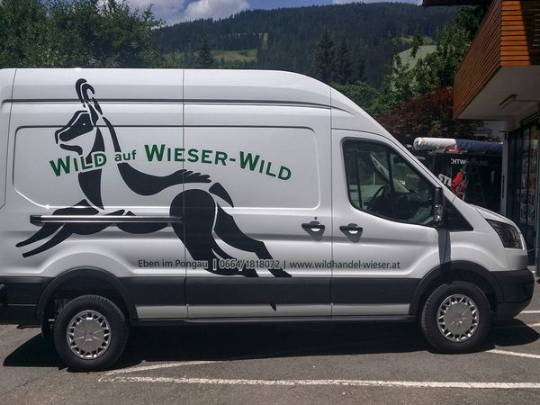 Wieser Wild Eben - Ford Transit beschriftet mit geplotteten gegossenen Hochleistungsfolien