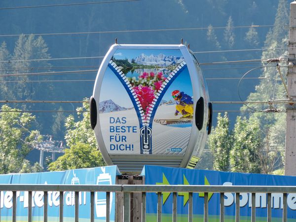 Bergbahnen Reiteralm Werbegondel Kabinenbeschriftung