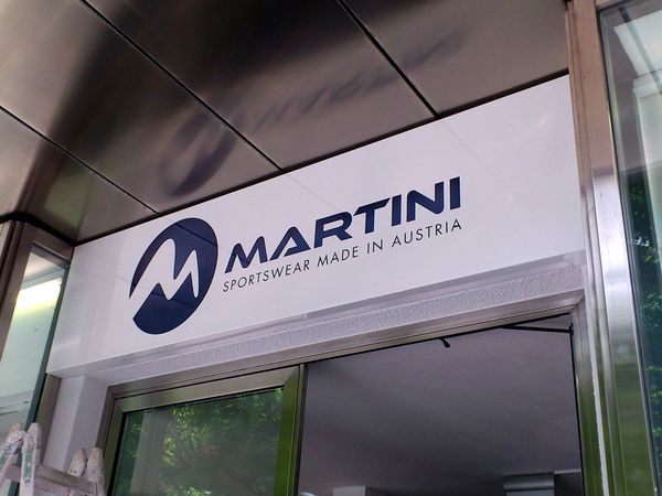 Martini Annabert - Leuchtkasten