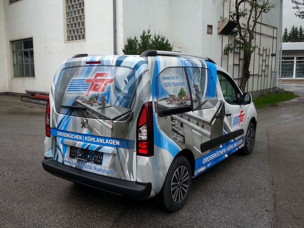 Far Grosskuechen Radstadt - Peugeot vollfoliert mit bedruckter Autohochleistungsfolie