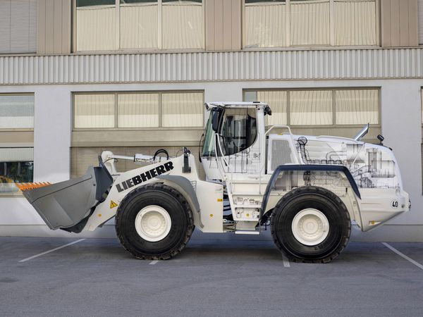 Liebherr Bischofshofen - Radlader komplett vollfoliert mit bedruckter Autohochleistungsfolie (4)