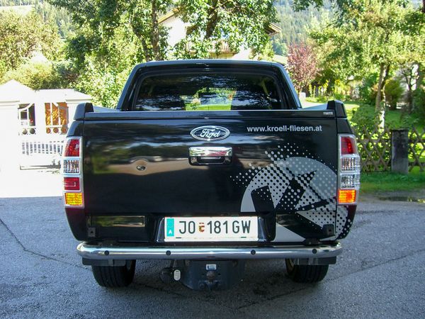 Kroell Fliesen Rankweil - Ford Pickup-Beschriftung mit Digitaldruck auf Autohochleistungsfolie