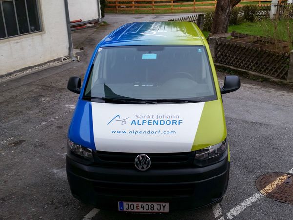 Bergbahnen Alpendorf St  Johann - VW T5 Bus Vollfolierung mit Digitaldruck auf Autohochleistungsfolie (1)