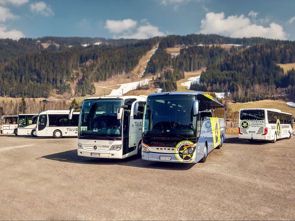 Thurner Busreisen Altenmarkt - Busbeschriftung mit Digitaldruck auf Hochleistungsfolie (Foto: Daniel Sobietzki - www.sobietzki.at)