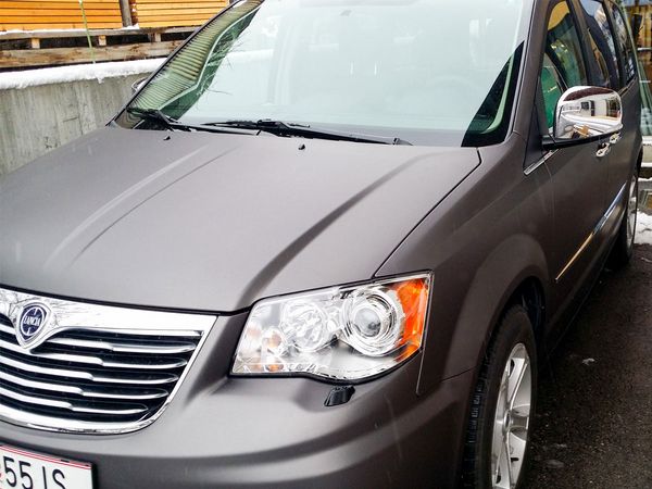 Feldbacher Rudolf - Lancia Car-Wrapping Vollfolierung in schwarz matt