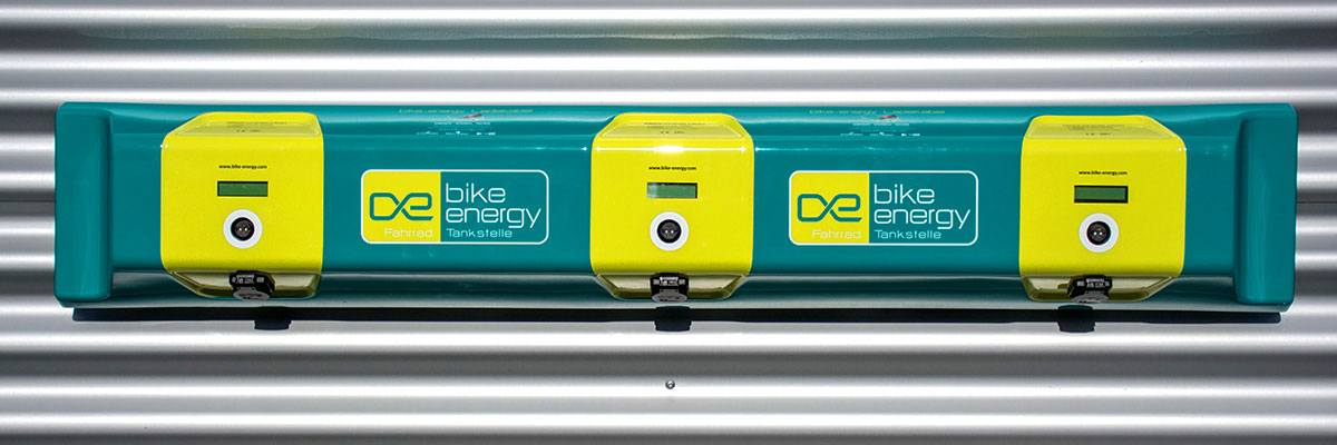 Bike Energy - Elektrofahrradtankstelle komplett foliert mit Digitaldruck und glaenzenden Schutzlaminat