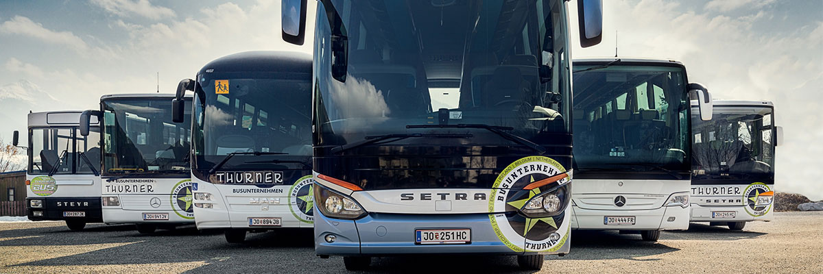 Thurner Busreisen Altenmarkt - Busbeschriftung mit Digitaldruck auf Hochleistungsfolie (Foto: Daniel Sobietzki - www.sobietzki.at)