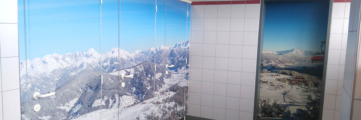 Flachauer Bergbahnen - WC Tuerbeschriftungen mit Digitaldruck auf Hochleistungsfolie